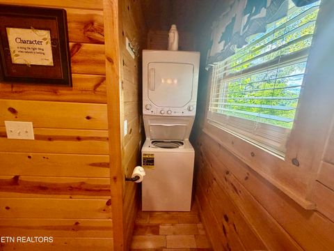 Tiny photo for 411 Abrams Falls Way, Gatlinburg, TN 37738 (MLS # 1341514)