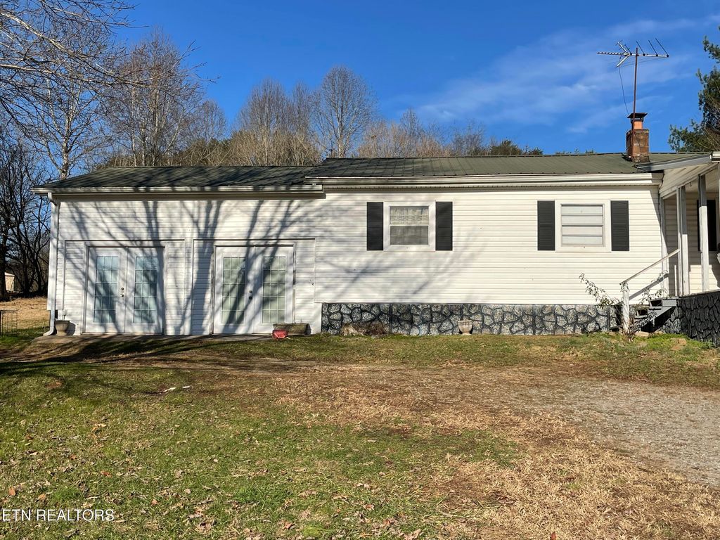 Photo of 181 Big Creek Rd, Madisonville, TN 37354 (MLS # 1324145)