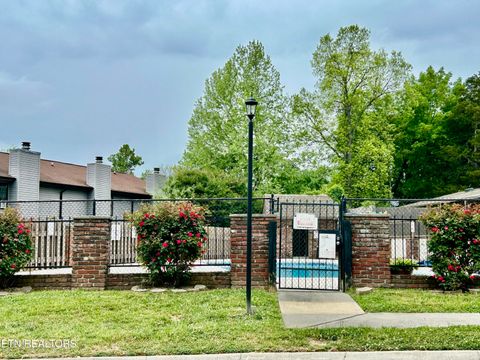 Tiny photo for 438 Amanda Circle, Knoxville, TN 37922 (MLS # 1338909)