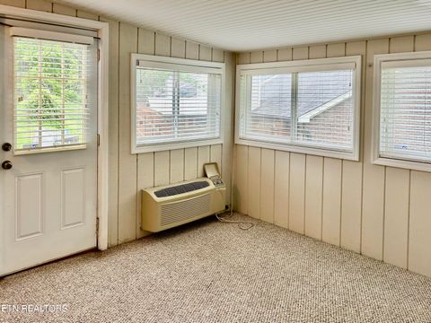 Tiny photo for 438 Amanda Circle, Knoxville, TN 37922 (MLS # 1338909)