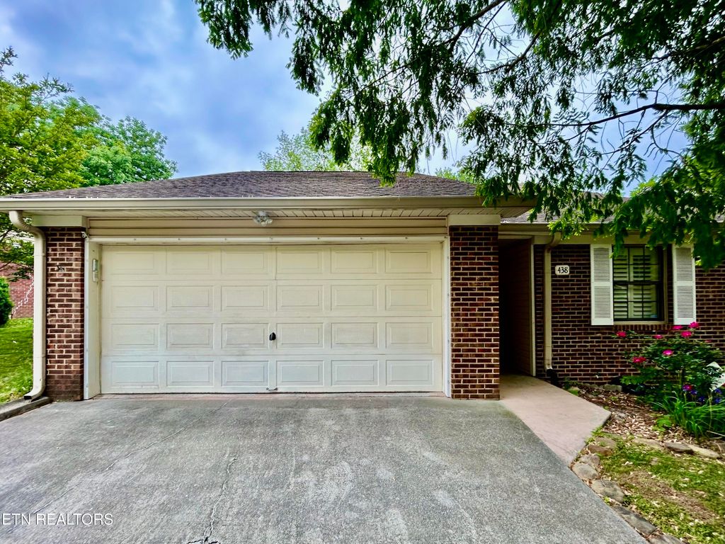 Photo of 438 Amanda Circle, Knoxville, TN 37922 (MLS # 1338909)