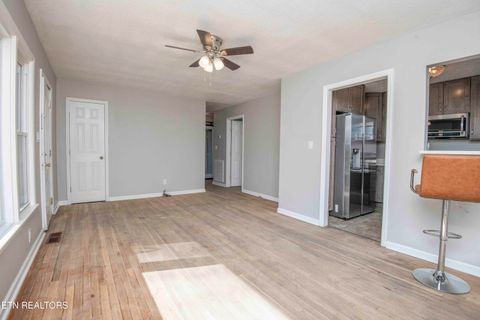Tiny photo for 310 W Kentucky Ave, LaFollette, TN 37766 (MLS # 1326297)