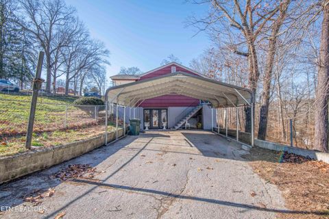 Tiny photo for 310 W Kentucky Ave, LaFollette, TN 37766 (MLS # 1326297)