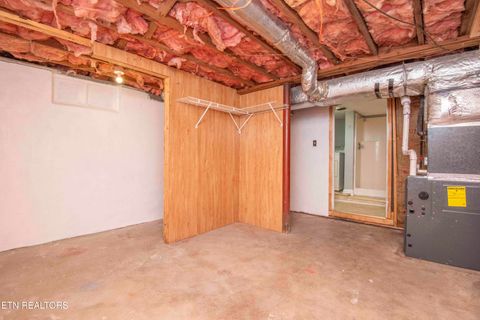 Tiny photo for 310 W Kentucky Ave, LaFollette, TN 37766 (MLS # 1326297)