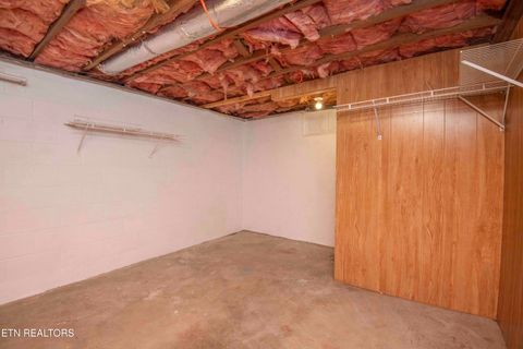 Tiny photo for 310 W Kentucky Ave, LaFollette, TN 37766 (MLS # 1326297)