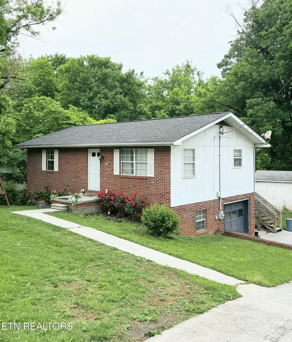 Photo of 6301 S Ruggles Ferry Pike, Knoxville, TN 37924 (MLS # 1339683)