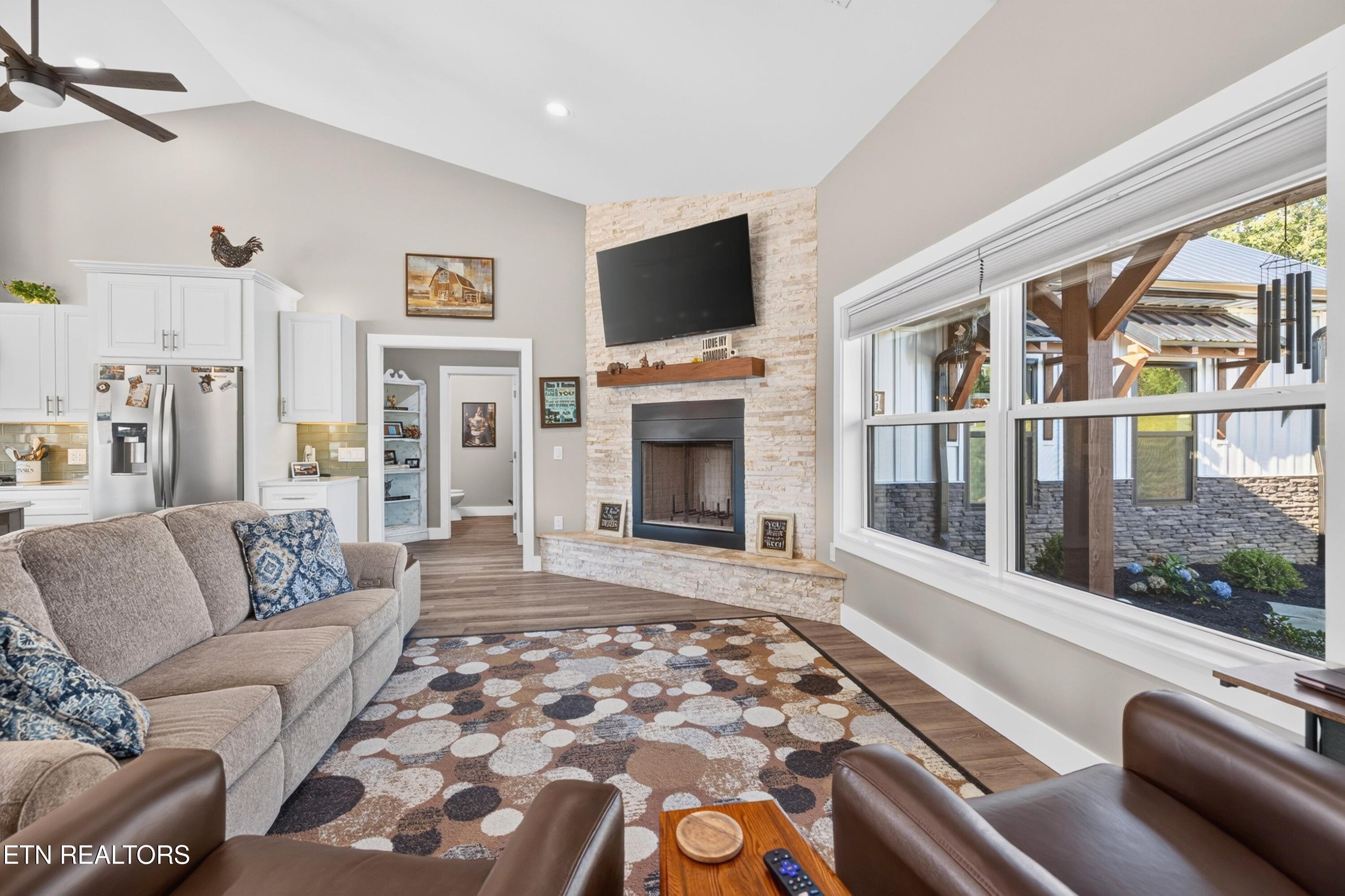 3830 Copper Ridge Rd