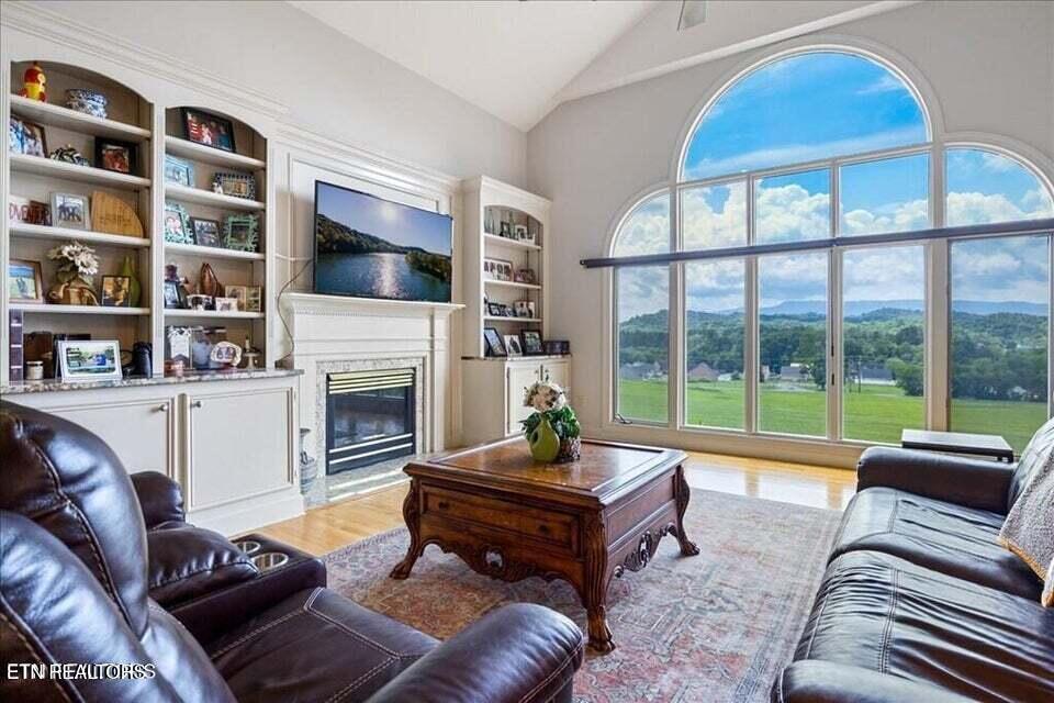 110 Porterfield Gap