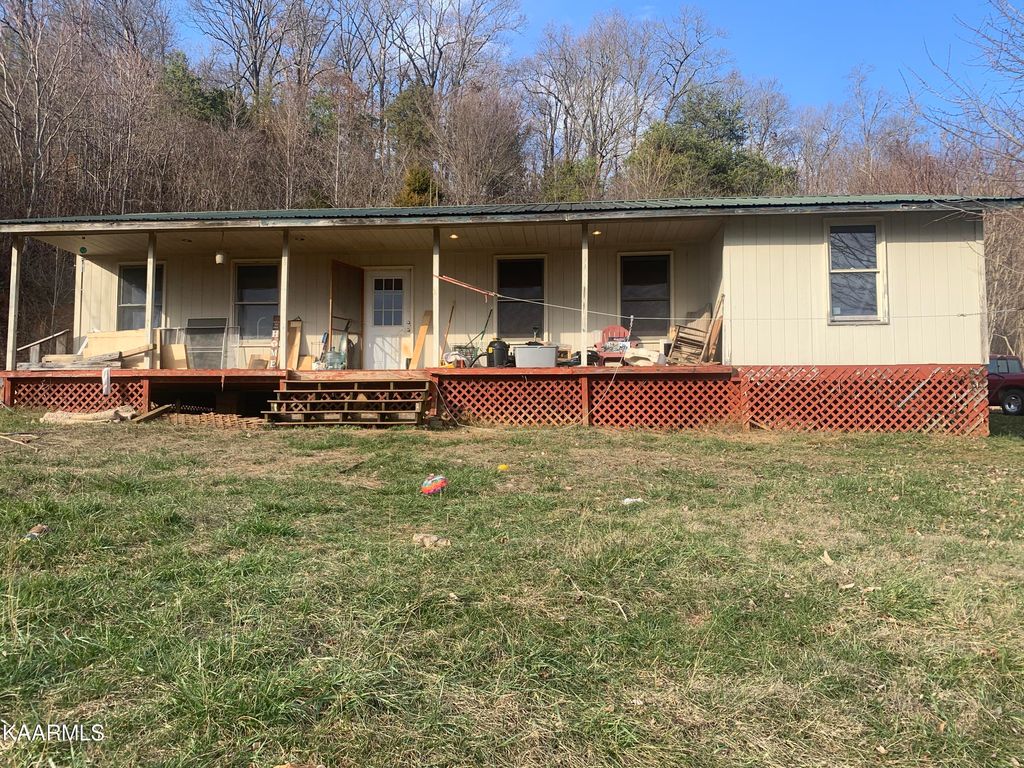 Photo of 671 Bailey Cemetery Rd Rd, Tazewell, TN 37879 (MLS # 1214336)