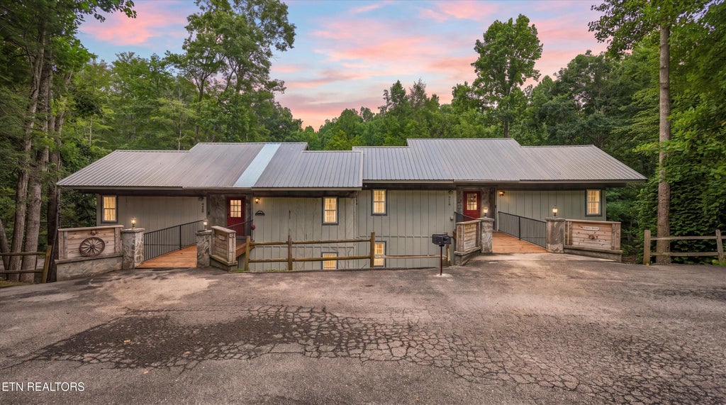 Photo of 520 Proffitt Rd #1, Gatlinburg, TN 37738 (MLS # 1353486)