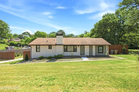 Photo of 4416 Exemouth Drive, Knoxville, TN 37914 (MLS # 1341602)