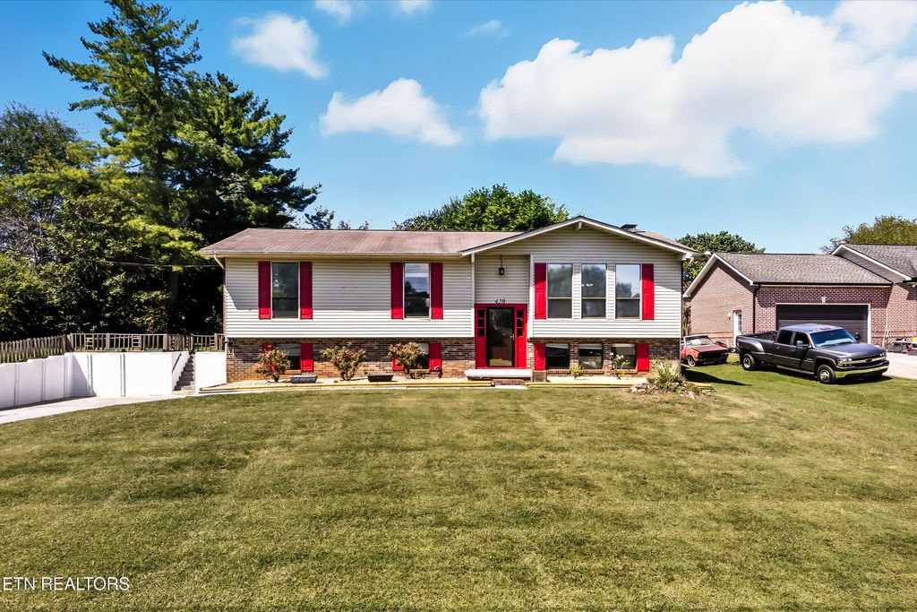 Photo of 420 First St, Seymour, TN 37865 (MLS # 1316026)