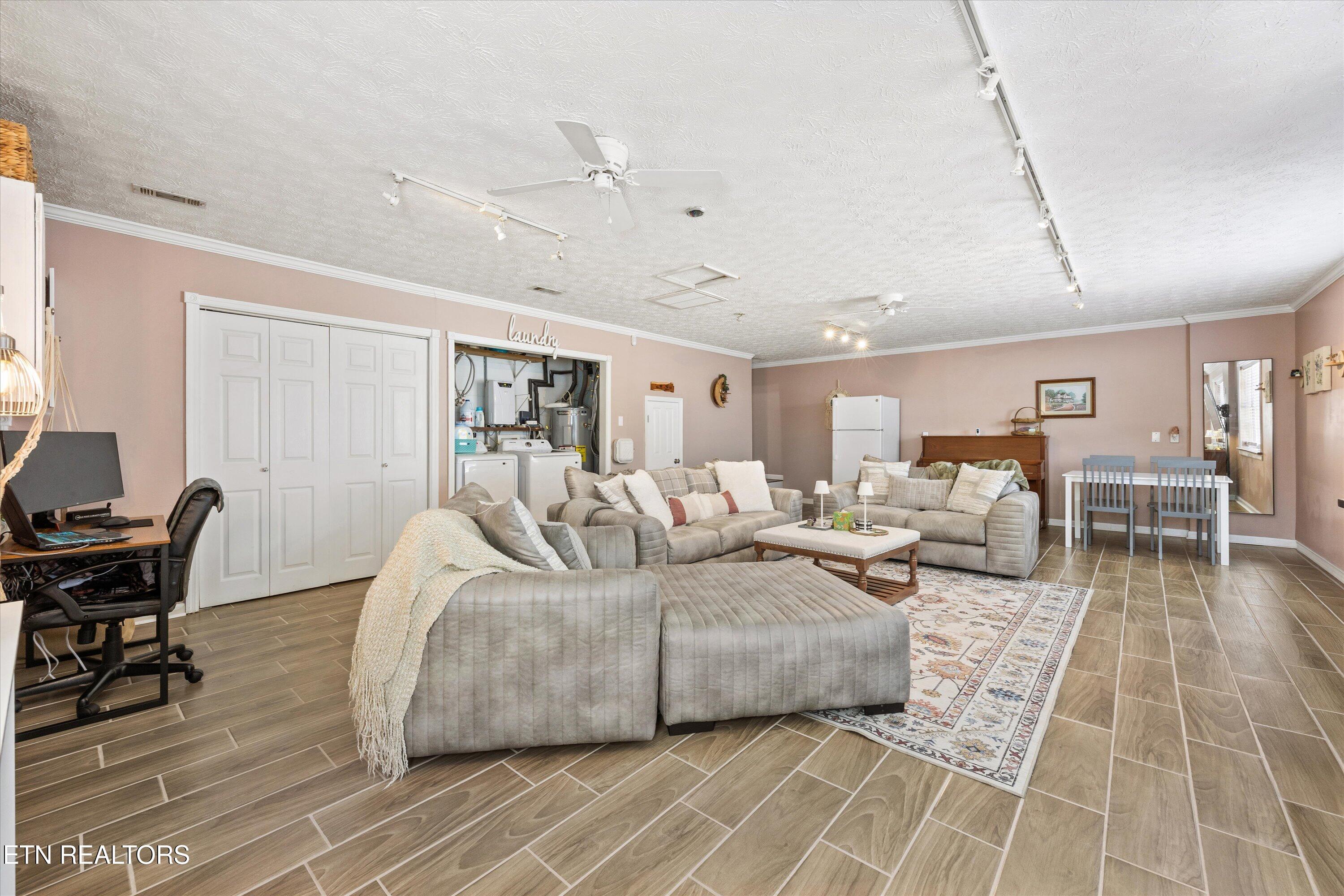 8925 Heathercrest Drive