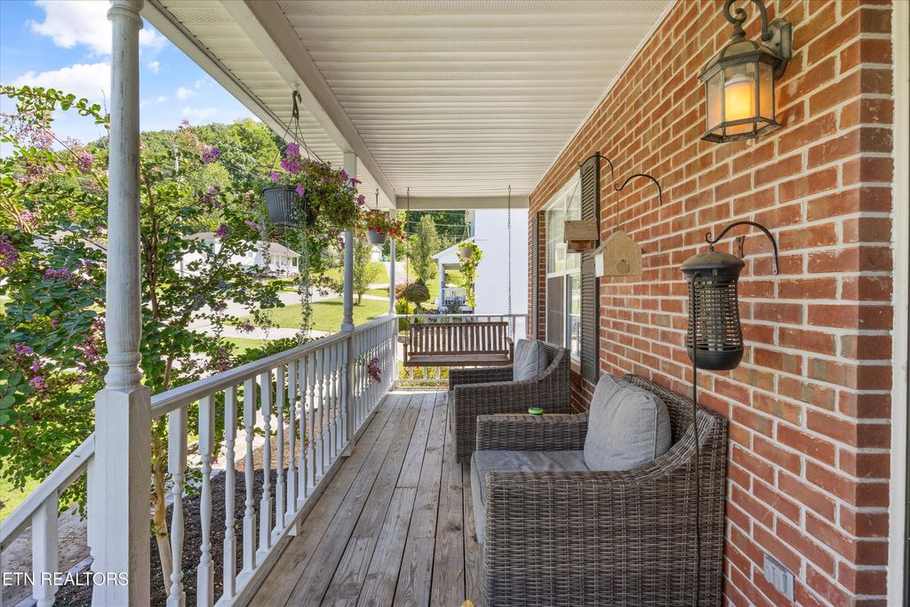Photo of 8925 Heathercrest Drive, Powell, TN 37849 (MLS # 1314583)