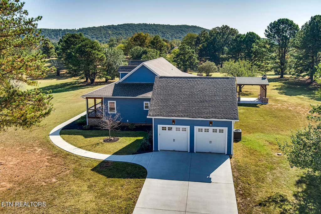 Photo of 401 Lakehaven Ln, Decatur, TN 37322 (MLS # 1262793)