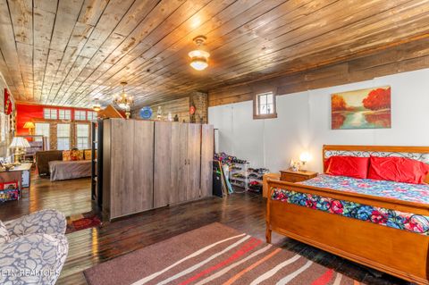 Tiny photo for 526 Old Middlesboro Hwy, LaFollette, TN 37766 (MLS # 1334824)