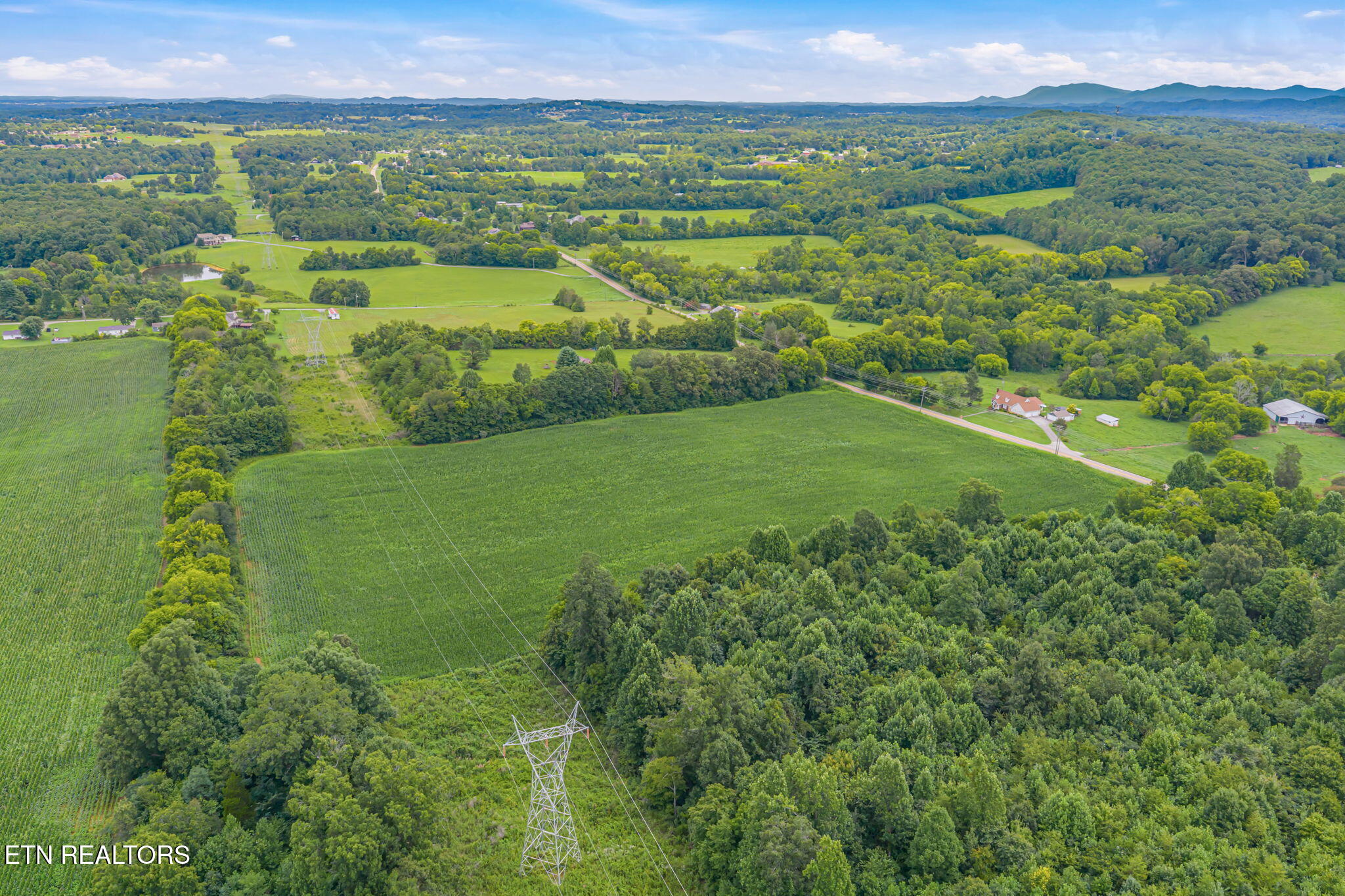 1633 Calderwood Hwy