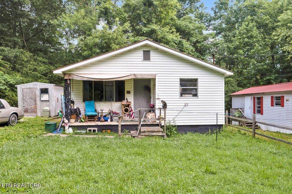 Photo of 516 Sheldon Drive, Harriman, TN 37748 (MLS # 1305836)