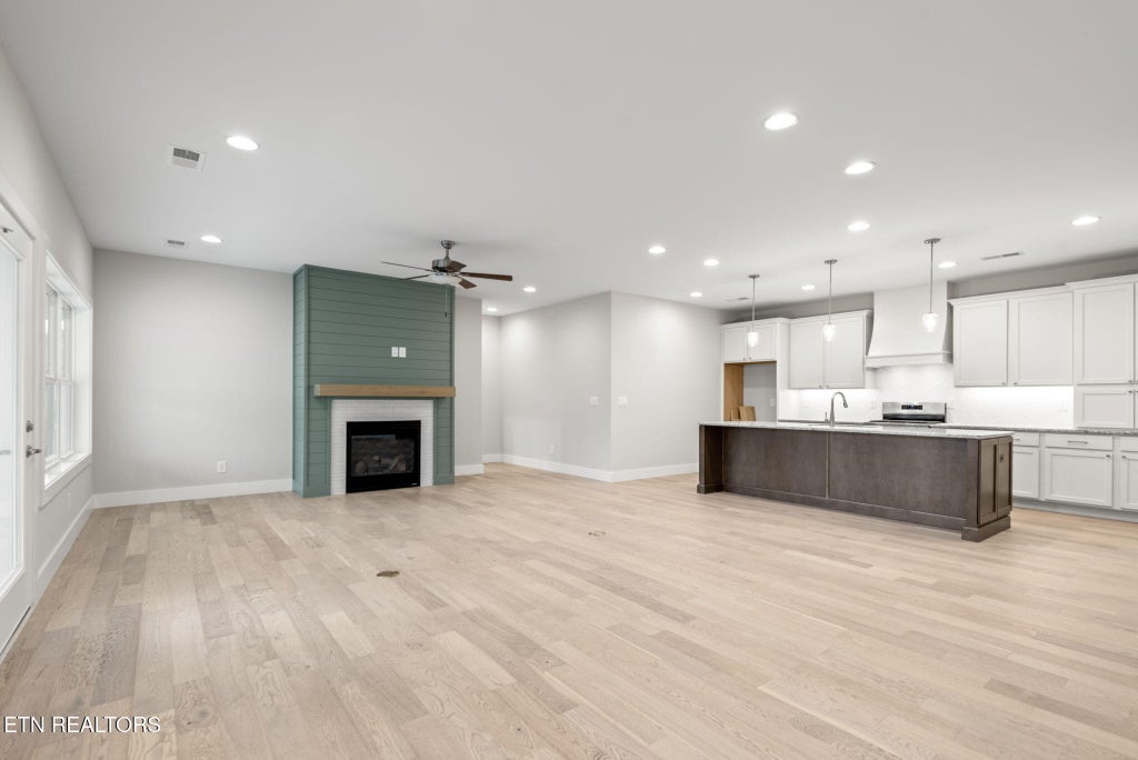Photo of 7613 Drake Lane, Knoxville, TN 37924 (MLS # 1285158)