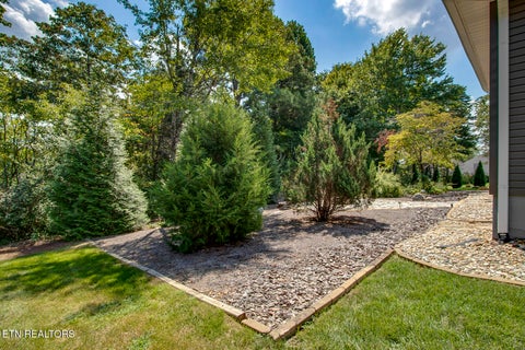 Tiny photo for 156 Elokwa Way, Loudon, TN 37774 (MLS # 1354043)