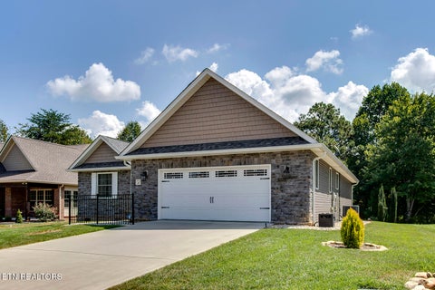 Tiny photo for 156 Elokwa Way, Loudon, TN 37774 (MLS # 1354043)