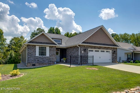 Tiny photo for 156 Elokwa Way, Loudon, TN 37774 (MLS # 1354043)