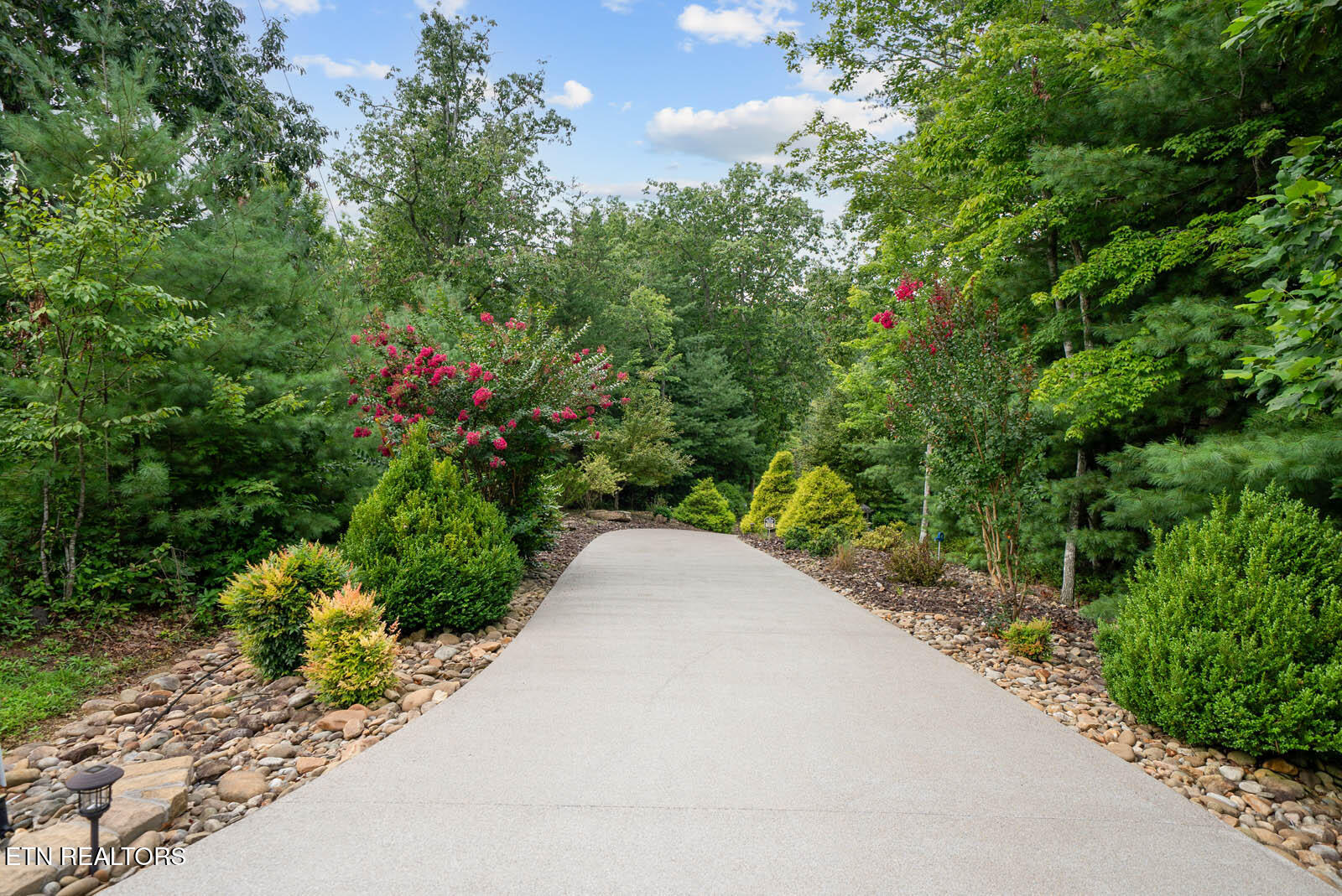 29 Lindsey Knoll Circle