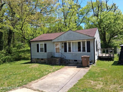 Photo of 4010 Ivy Ave, Knoxville, TN 37914 (MLS # 1336409)
