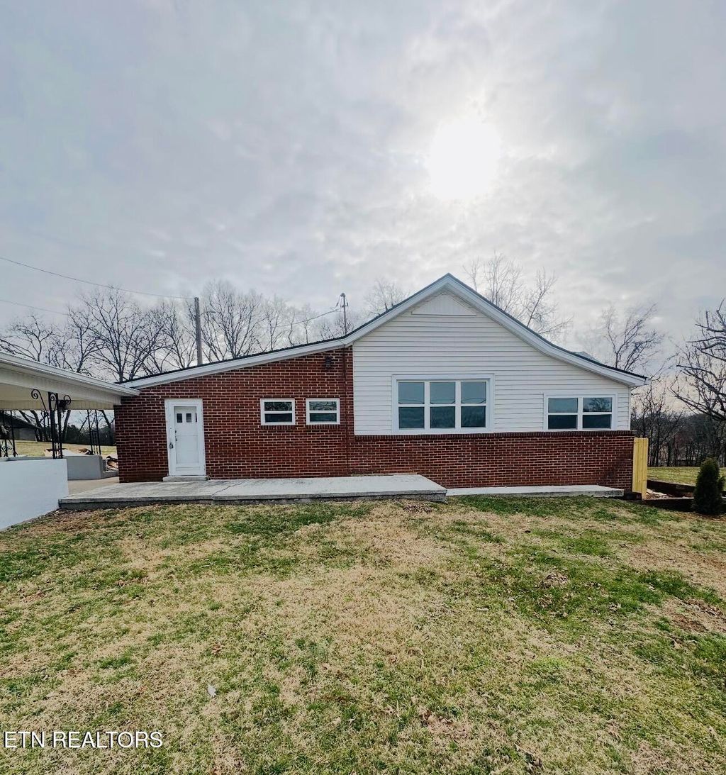 Photo of 1507 Roberson Springs Rd, Loudon, TN 37774 (MLS # 1327956)