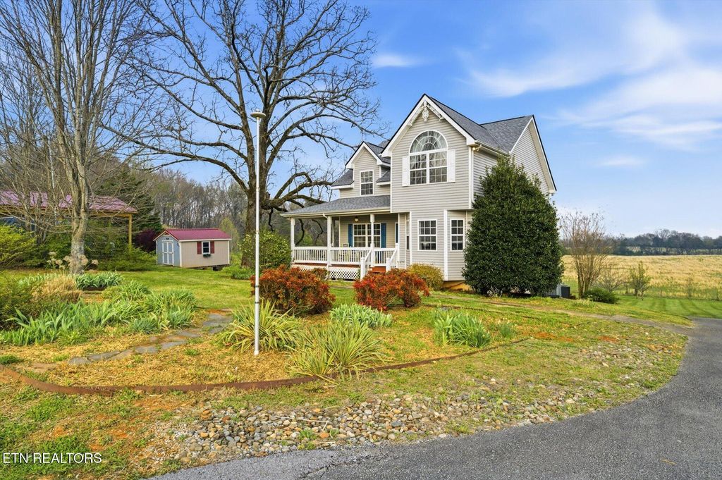 Photo of 194 Carson Rd, Sweetwater, TN 37874 (MLS # 1334993)