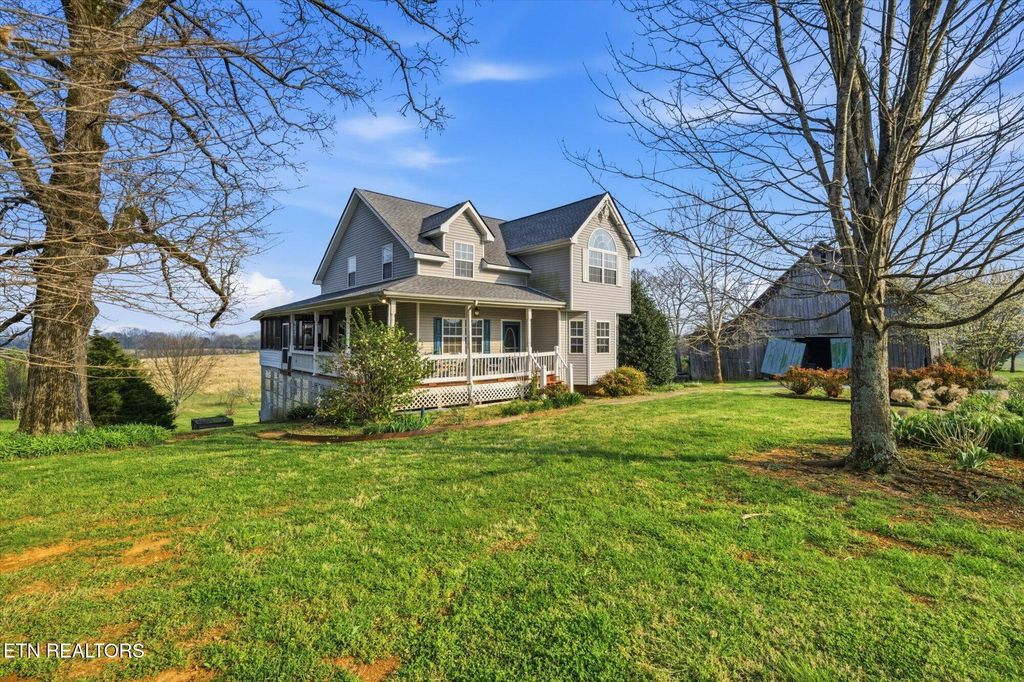 Photo of 194 Carson Rd, Sweetwater, TN 37874 (MLS # 1334993)