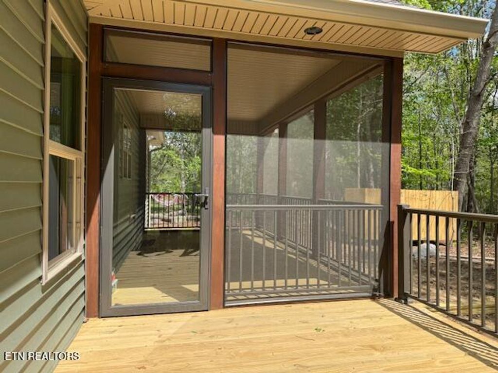 Photo of 136 Pomeroy Drive, Fairfield Glade, TN 38558 (MLS # 1337668)