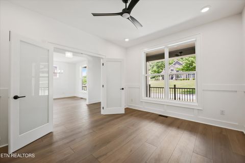 Tiny photo for 105 Mistletoeberry Rd, Oak Ridge, TN 37830 (MLS # 1340438)