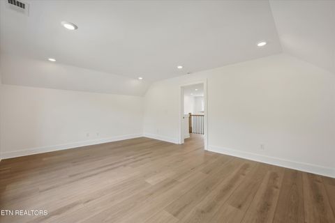 Tiny photo for 105 Mistletoeberry Rd, Oak Ridge, TN 37830 (MLS # 1340438)