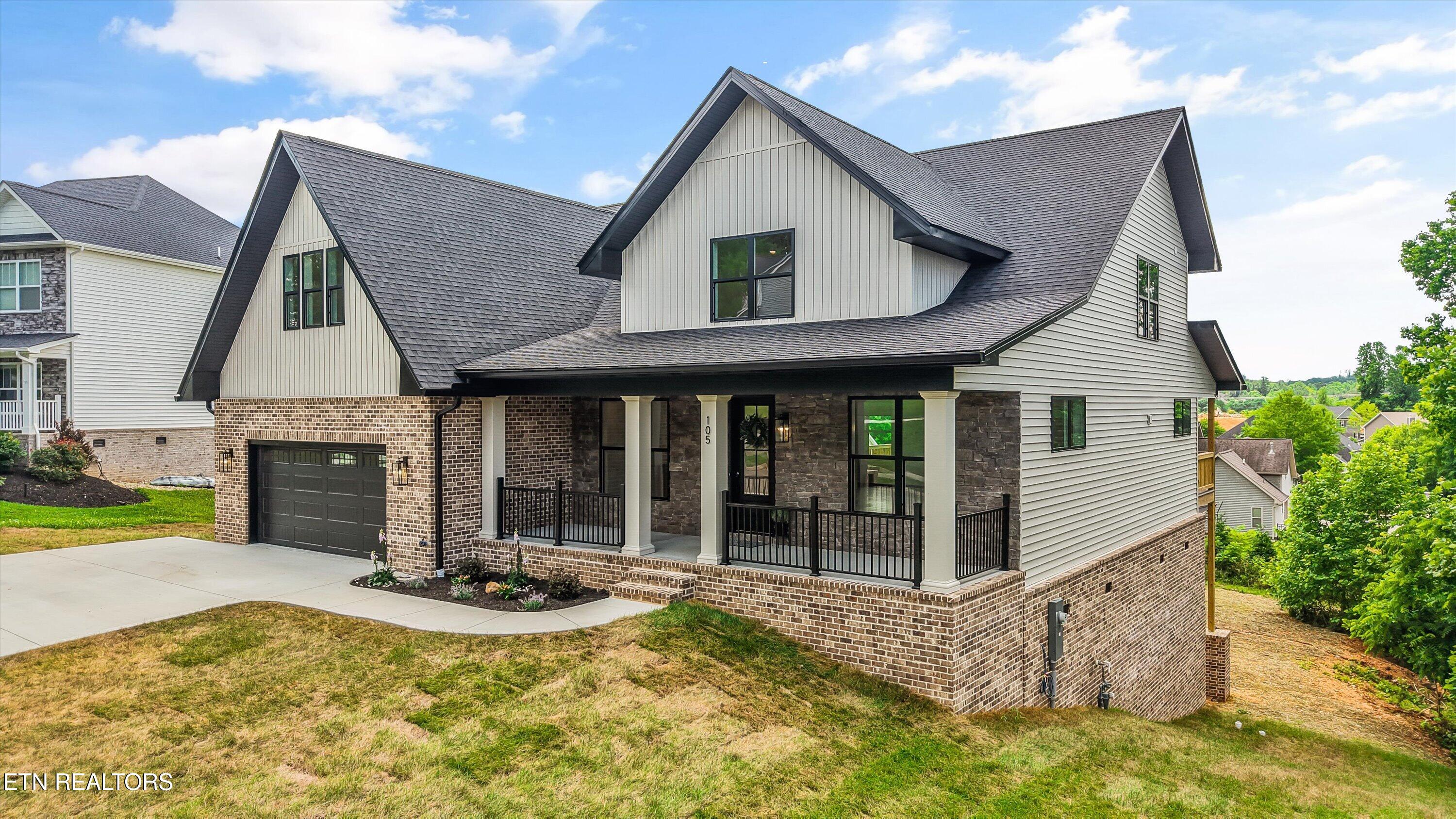 105 Mistletoeberry Rd