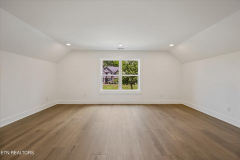 Tiny photo for 105 Mistletoeberry Rd, Oak Ridge, TN 37830 (MLS # 1340438)
