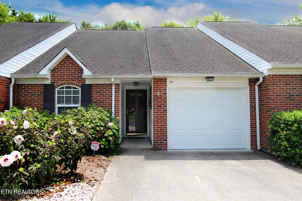 Photo of 741 Harbor Way, Knoxville, TN 37934 (MLS # 1349519)