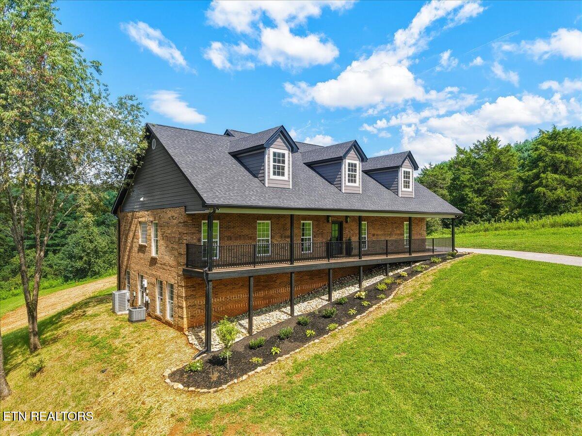 1016 Lillie Drive