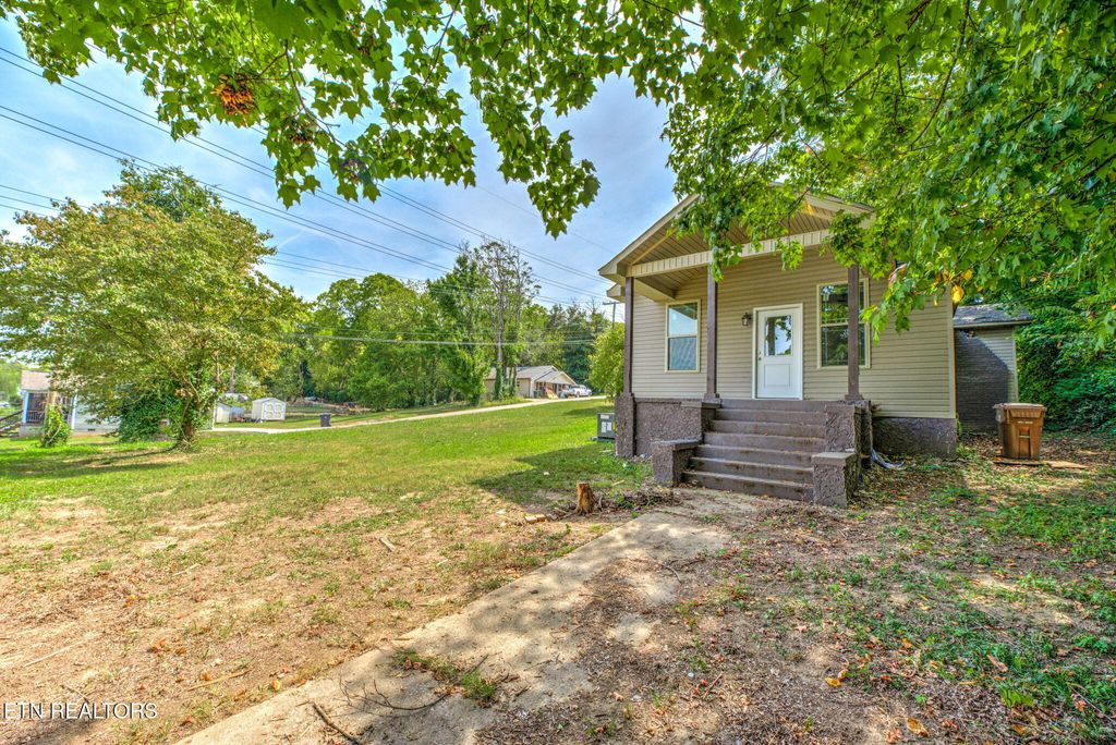 Photo of 3744 Ivy Ave, Knoxville, TN 37914 (MLS # 1317321)