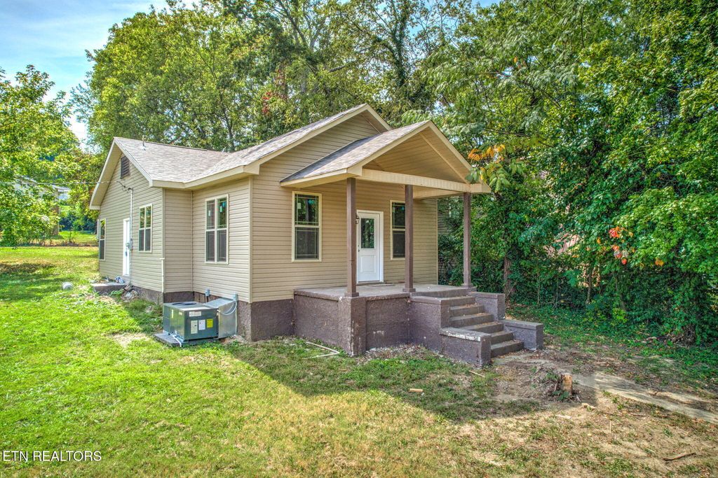 Photo of 3744 Ivy Ave, Knoxville, TN 37914 (MLS # 1317321)
