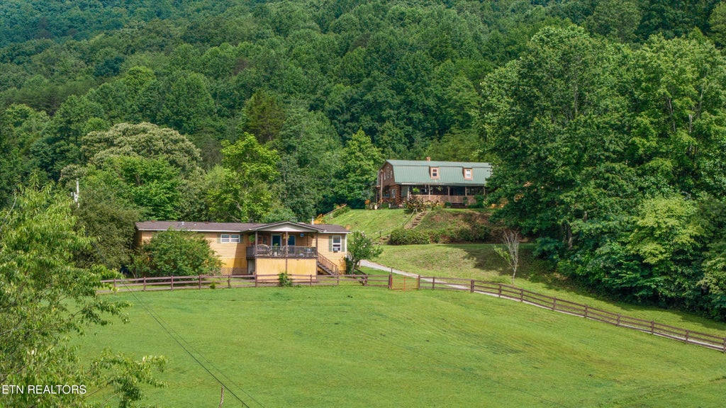 Photo of 518 Buell Rd, Sneedville, TN 37869 (MLS # 1353938)