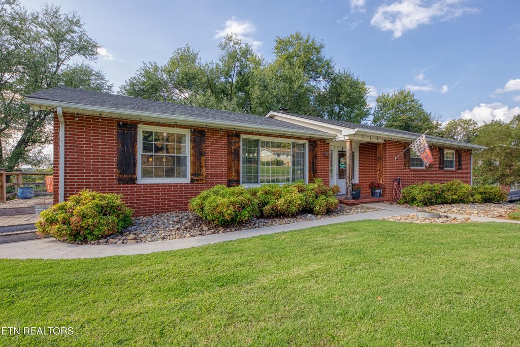Photo of 417 Lupine Drive, Knoxville, TN 37924 (MLS # 1318443)