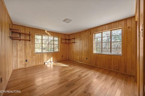 Tiny photo for 683 Webster Rd, Harriman, TN 37748 (MLS # 1333550)