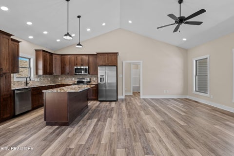Tiny photo for 380 Hillvale Road, Clinton, TN 37716 (MLS # 1332859)
