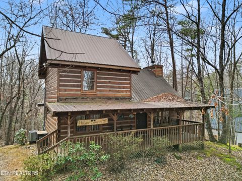 Photo of 1141 Ski View Lane, Sevierville, TN 37876 (MLS # 1329186)