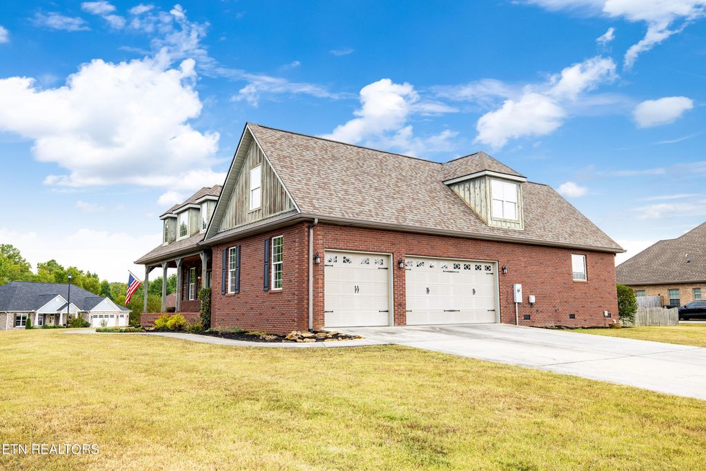 Photo of 1701 Ansley Drive, Alcoa, TN 37701 (MLS # 1276396)