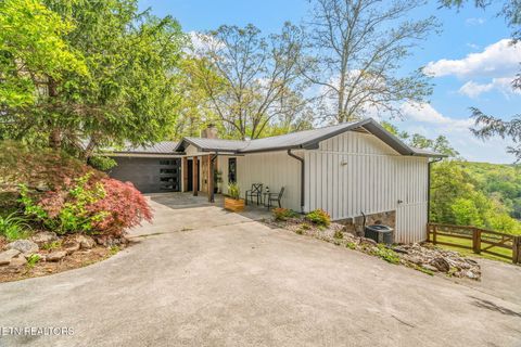 902 & 908 Skyline Drive Harriman TN 37748