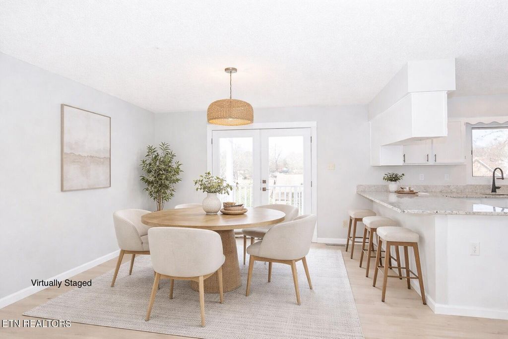 Photo of 1421 Cedar Park Drive, Maryville, TN 37803 (MLS # 1330110)