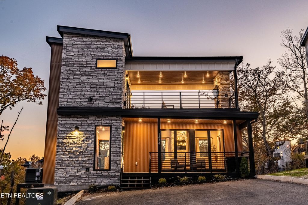 Photo of 1414 Reedmont Way, Sevierville, TN 37876 (MLS # 1321605)