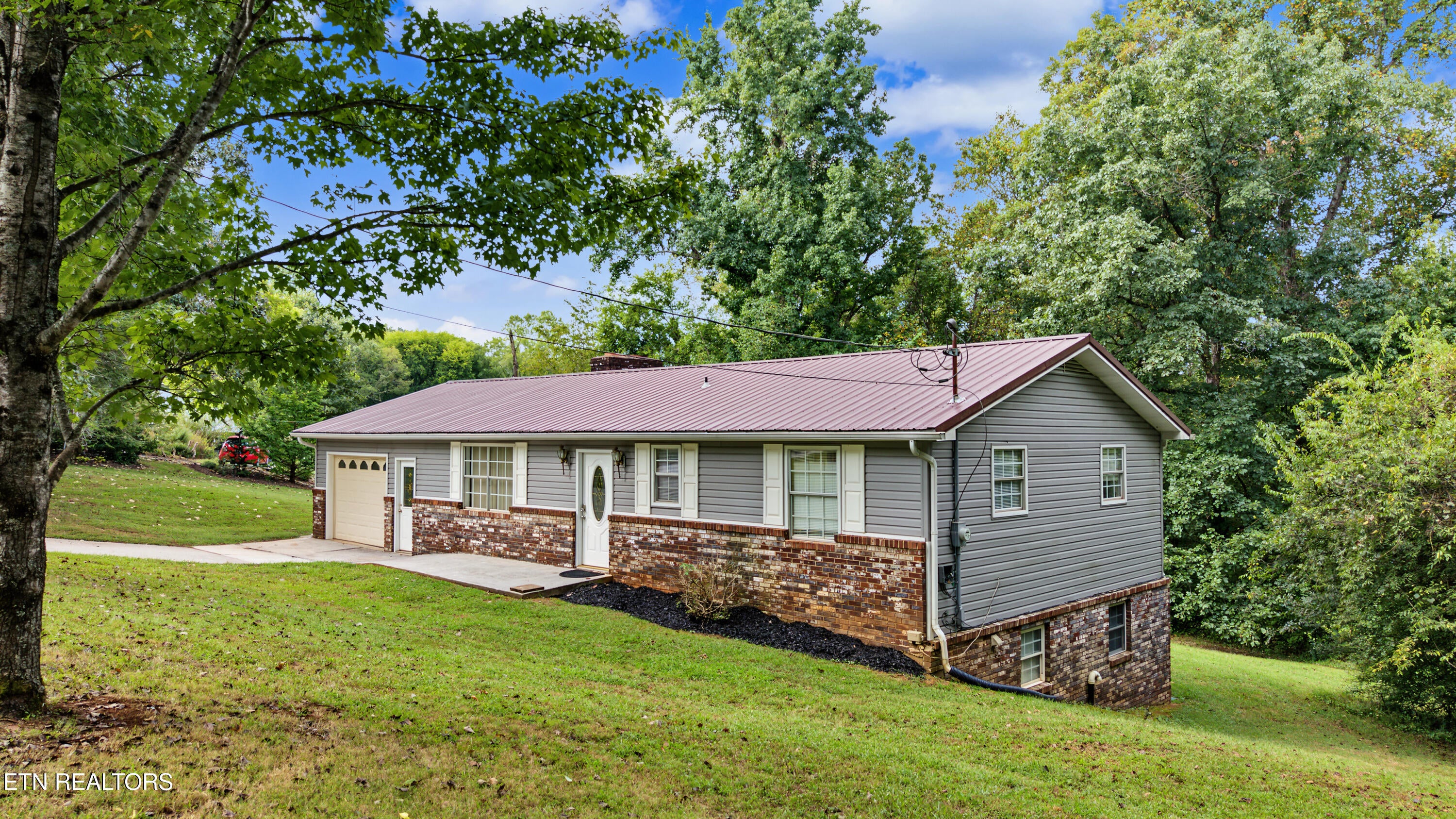 3272 High View Drive